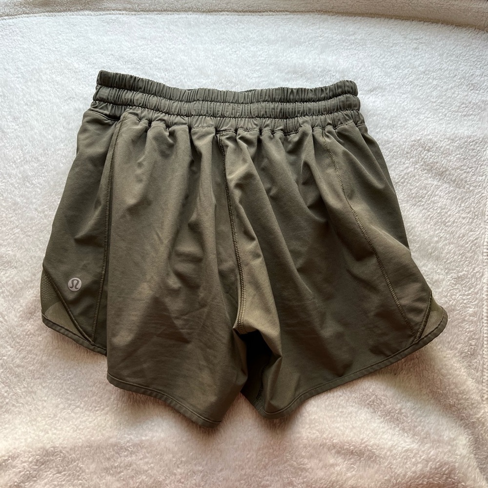 Lululemon hotty hot shorts